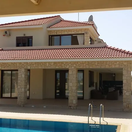 Noufaro Luxury Вилла